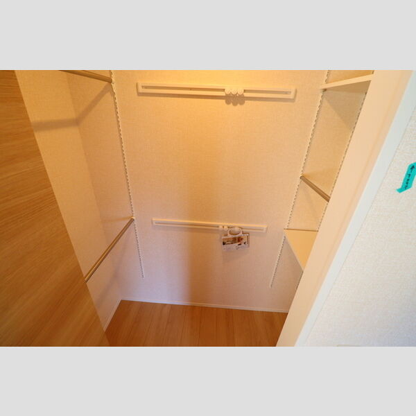 ゼフィール103号室 クローゼット