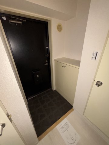 関内フレックスビル0903号室 玄関