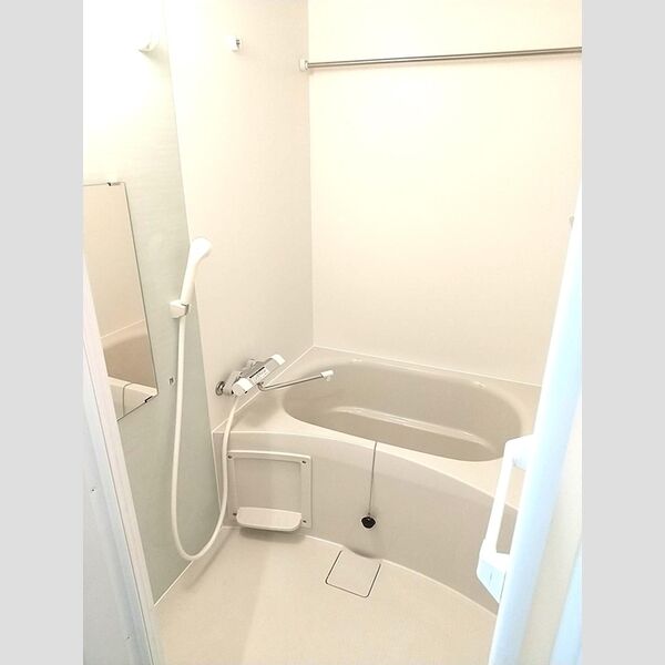 TRE LUCE横濱関内401号室 バス