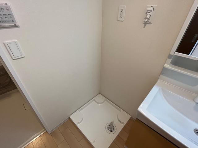 ヴォーグ102号室 洗濯機置場