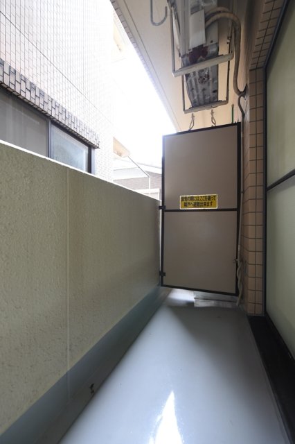 横浜平沼ダイカンプラザ二号館 バルコニー