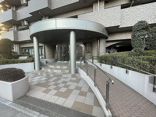 レクセルプラザ西川口6階 エントランス　※前回募集時2023年1月撮影