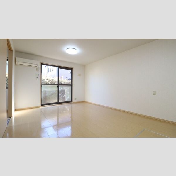 レディアガーデン102号室 ★LDK11.5帖★