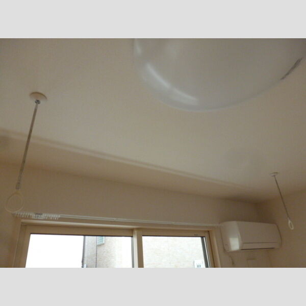 ロータス草加　Ⅱ107号室 室内物干