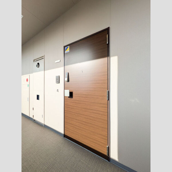 サンジョイアゼロ703号室 玄関ドア