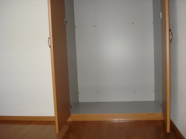 ジュエルガーデン 収納