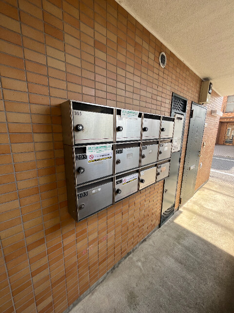 スバル氷川3階 エントランス