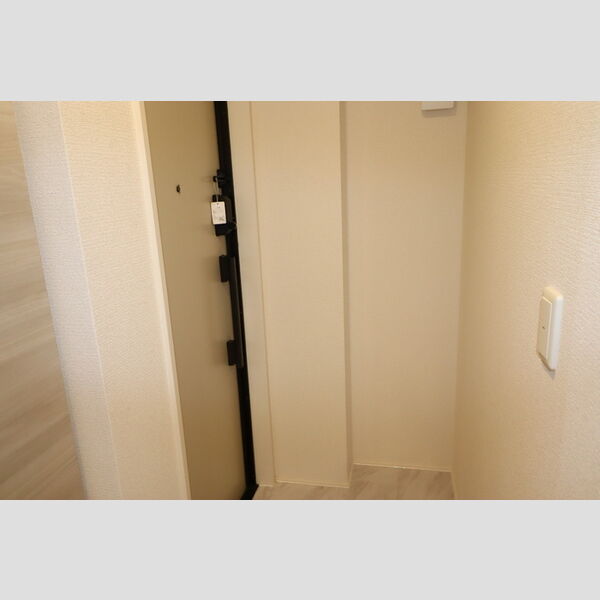 D-SOLACE幕張本郷1丁目203号室 玄関