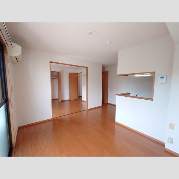 エスポワール　壱弐番館 LDK10帖(別角度)