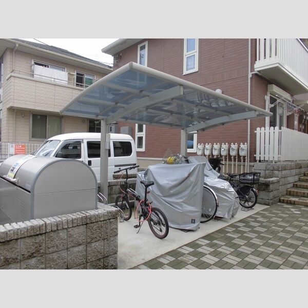 ブランマンジェ 駐輪場