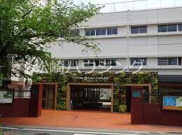 サファイア・今井 私立新渡戸文化中学校