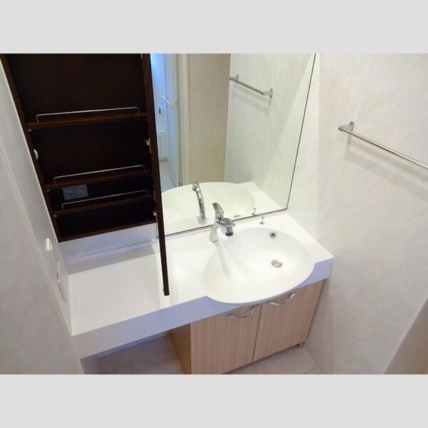 グラン・シャリオ 洗髪洗面化粧台