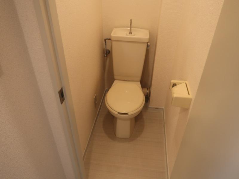 レイクトップ鶴川2階 トイレ