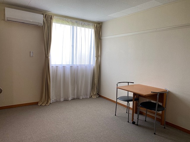 レオパレスＫＥＩ205号室 寝室