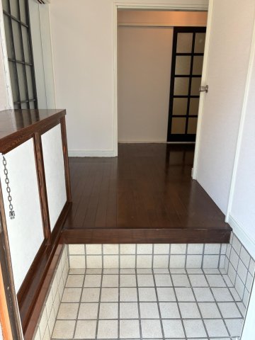 六高台西ハウス 玄関