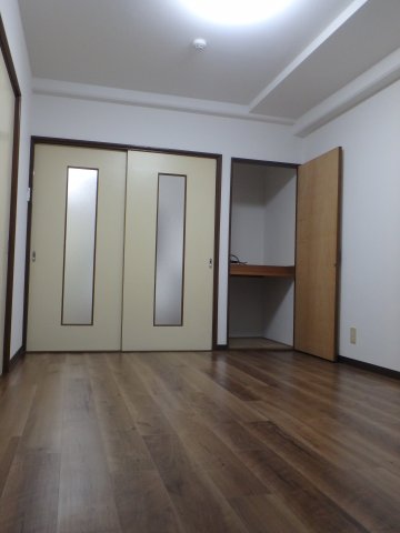 スターライトシティ小茂根203号室 収納