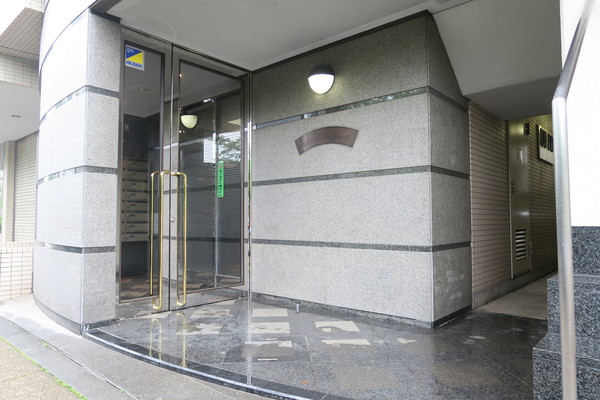 シャトー・ド・デューカル エントランス