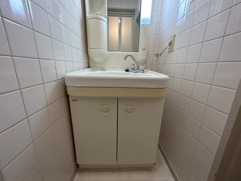 大倉山キャッスル美研3階 洗面