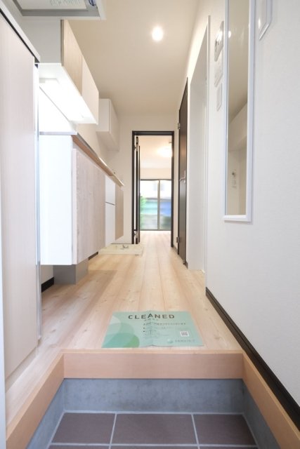 メゾン・ド・クレール 玄関