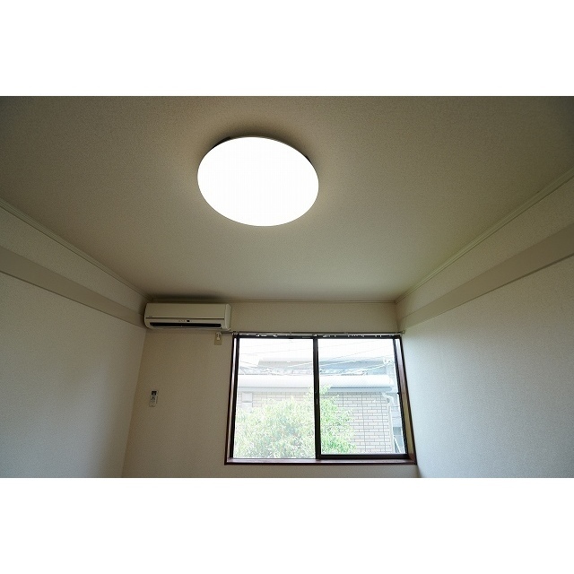 メゾン宮下0202号室 居室照明