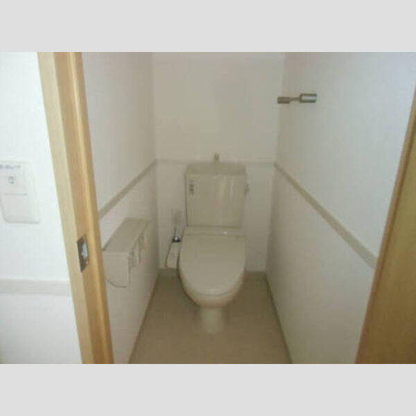 ベルファミーユ高根台Ⅲ108号室 108 温水洗浄便座