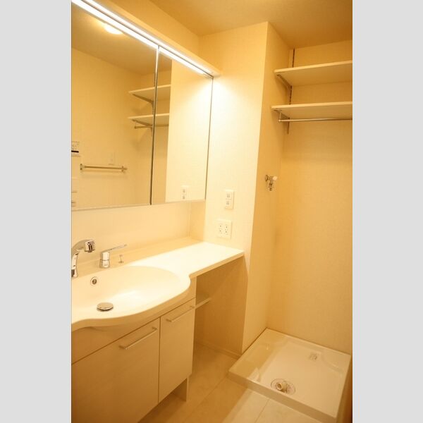 グランコート西大宮202号室 洗髪洗面化粧台