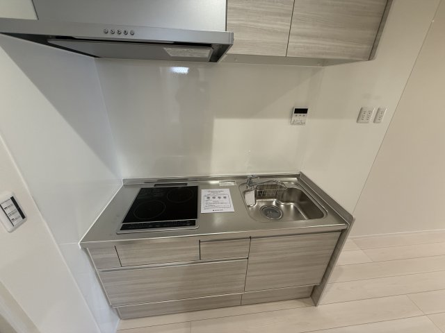 Ｍｉｌｅｓｔｏｎｅ　Ｓａｓａｚｕｋａ0201号室 キッチン