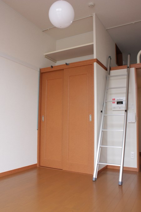 レオパレスノンノン リビング