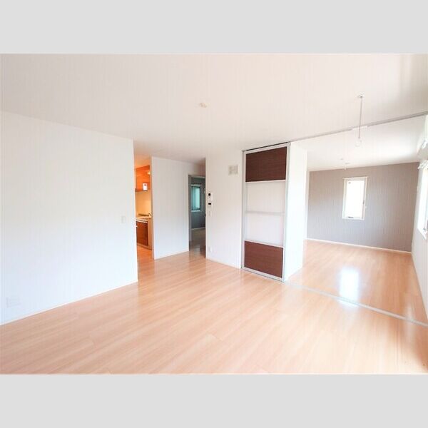 ルミニョンセパル　A LDK12.4帖