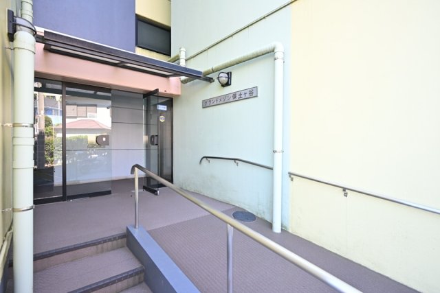 グランドメゾン保土ヶ谷 エントランス