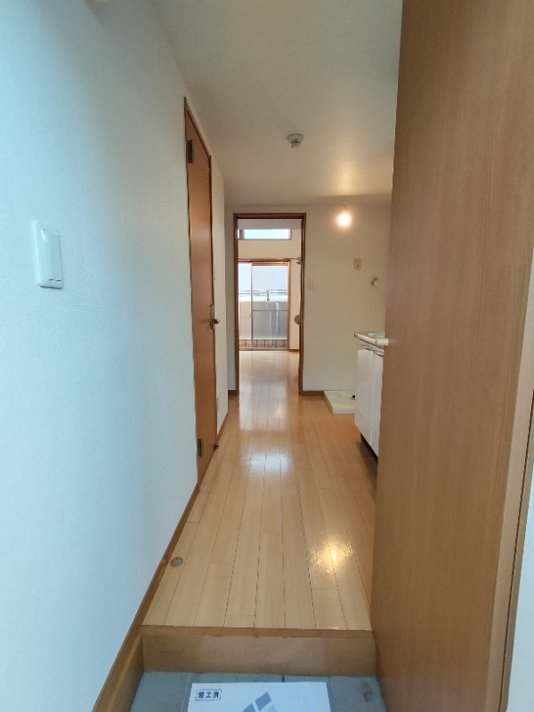 ブラウンコート1階 玄関