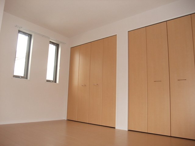 プティ・モンド 洋室