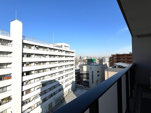 VIOR文京関口12階 宅配BOX　※2025.12新築未入居時撮影