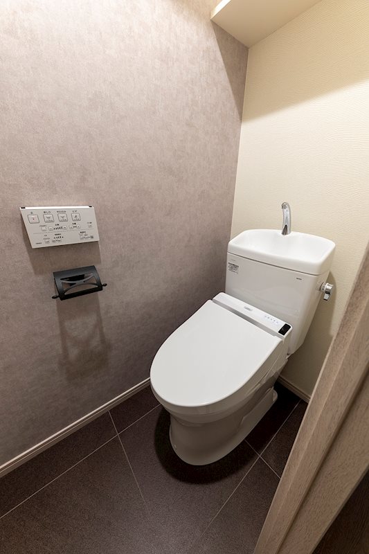 レジディア目白8階 トイレ