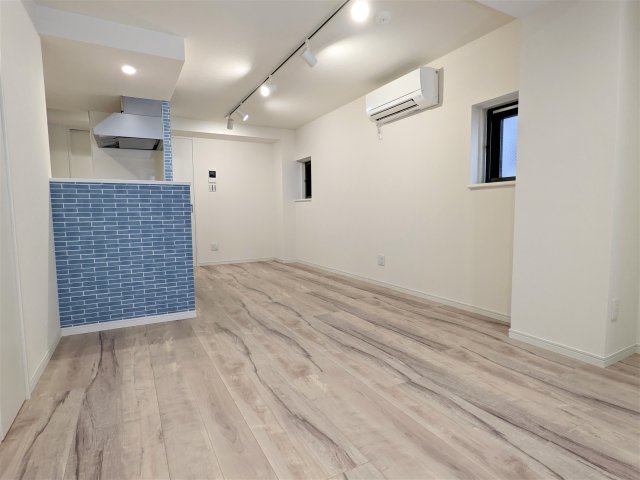 アリカ曳舟201号室 リビング