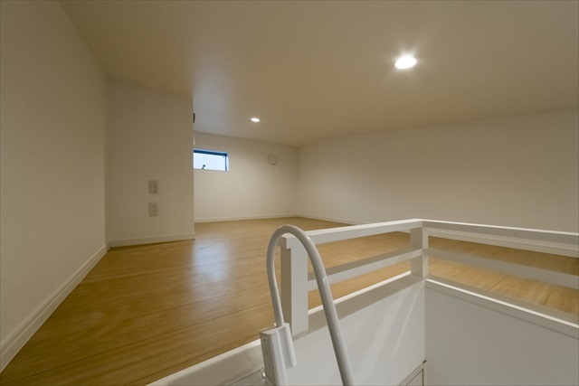 ｉｏ　ＬｕＣｅ　 リビング