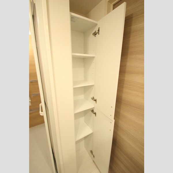 ・　コンティニュエ302号室 洗面所　収納