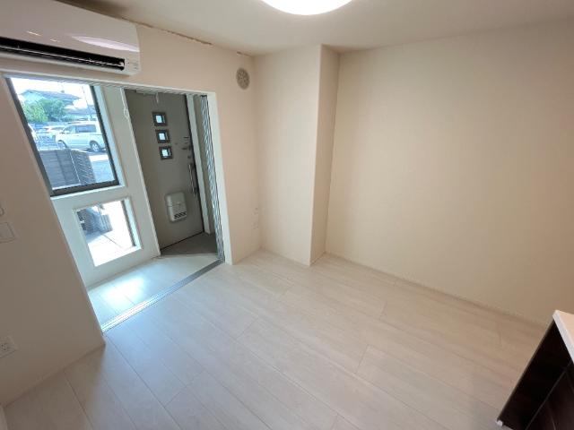 ラ・メルヴェーユ103号室 リビング