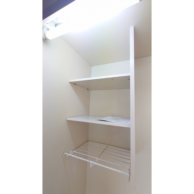 インディビレッジ1101号室 キッチン上部棚