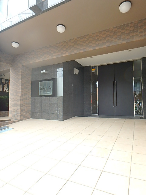 ガーラ・シティ蒲田南 エントランス