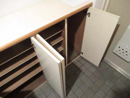 グリーンコーポ篠原第２Ｊ棟 玄関収納