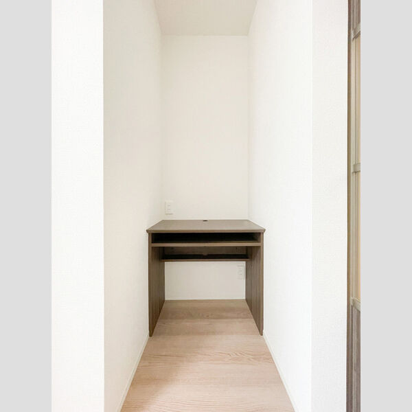 Dアセット栄町302号室 ワークスペース