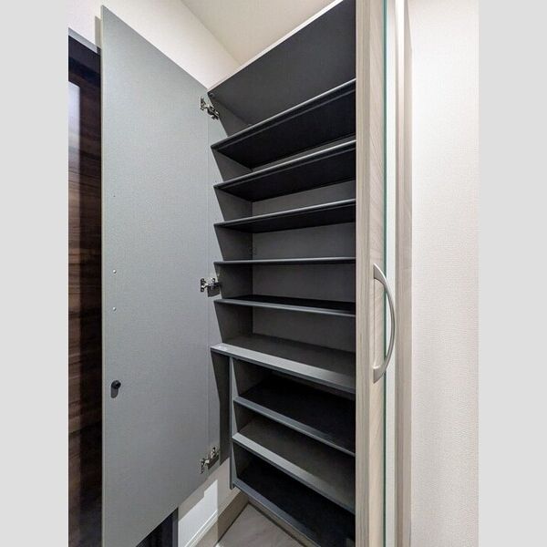 セレスティア大谷田Ⅱ 玄関