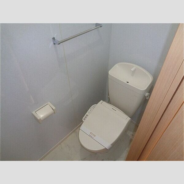 ルーナピエーナ 温水洗浄暖房便座