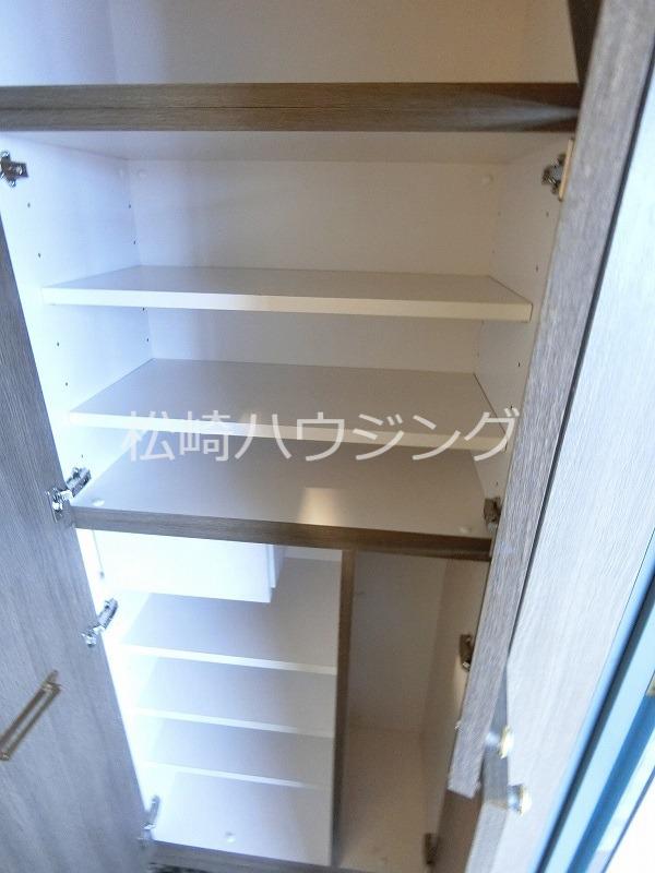 ライオンズシティ中野 玄関