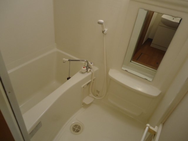 メゾン・トランタンヌーフ バス