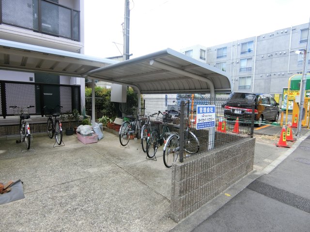 斑鳩0402号室 駐輪場