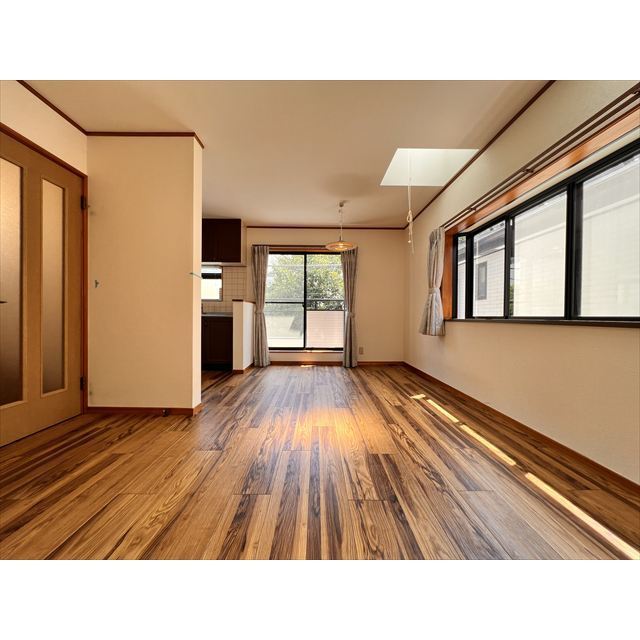 保谷町6丁目戸建A号室 明るく・広さの有るLDK