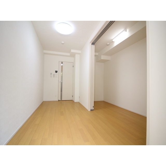 プレール・ドゥーク赤塚306号室 リビング