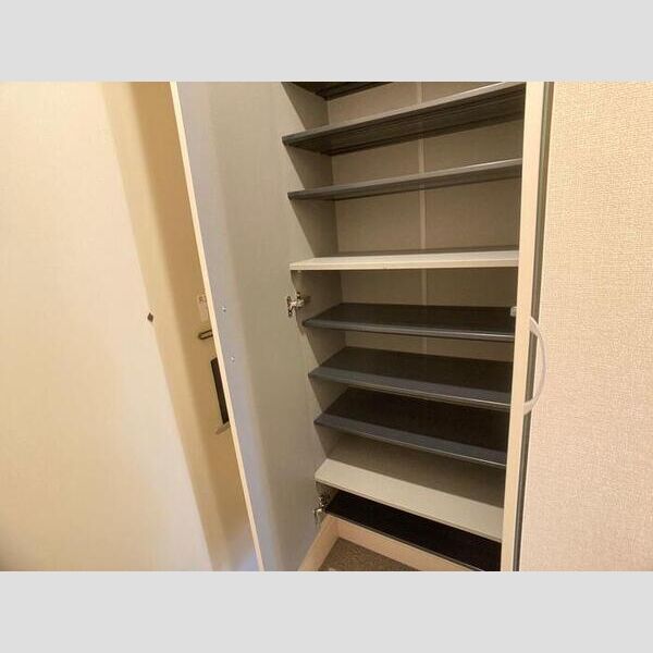 ポートランドAB　A棟 シューズボックス